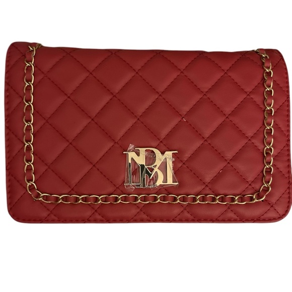 BADGLEY MISCHKA Quilted Crossbody braided chain Red Large - Picture 1 of 7